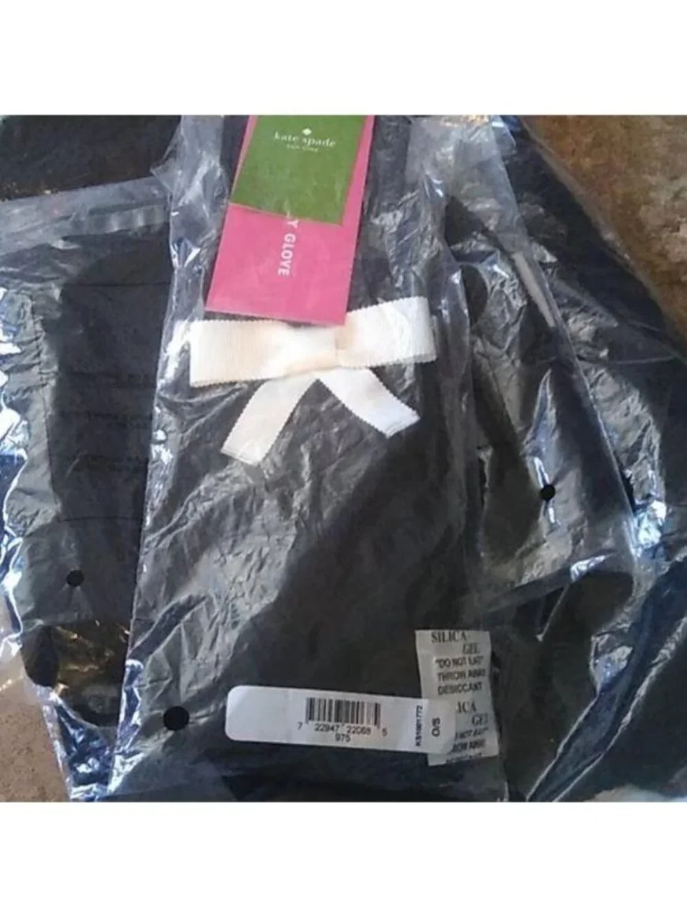 Grosgrain Bow Gloves TECH FRIENDLY Black Cream NWT